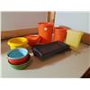 Image 1 : Mixed Tupperware