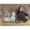 Image 1 : Vintage Doll, Santa, Teady Bear.
