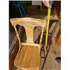 Image 4 : Lot of antique wooden chair