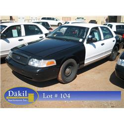 2000 FORD CROWN VIC POLICE CAR,