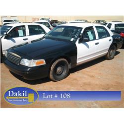 2000 FORD CROWN VIC POLICE CAR,