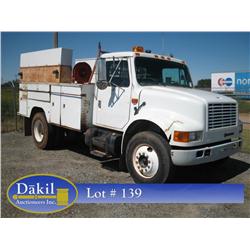 1995 INTERNATIONAL 4700 CREW TRUCK,