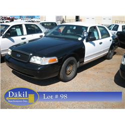 2001 FORD CROWN VIC POLICE CAR,