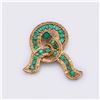 Image 2 : Vintage 18K Yellow Gold Ribbon Brooch with Emeralds & Diamonds