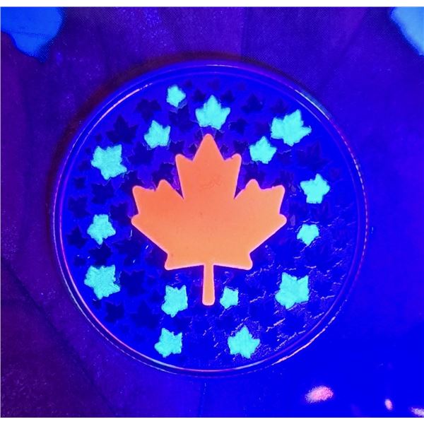 2018 RCM “Hearts Aglow” Glow in the Dark Fine Silver Coin.
