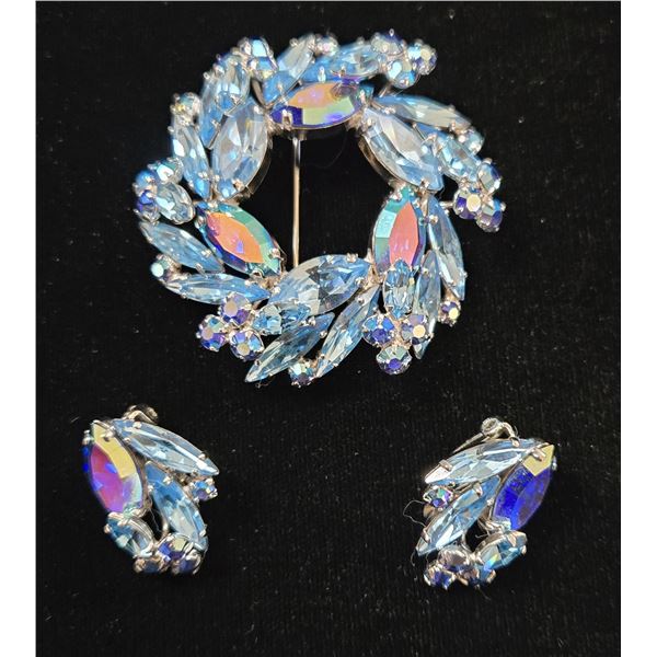 Vintage Sherman Turquoise Blue Wreath Brooch & Matching Clip On Earring Set