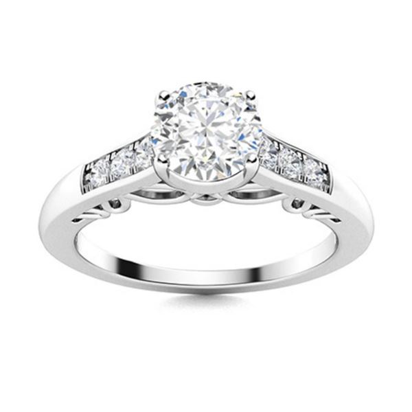Gold & Brilliant White Diamond 1.04 Cts Ring - E/VVS