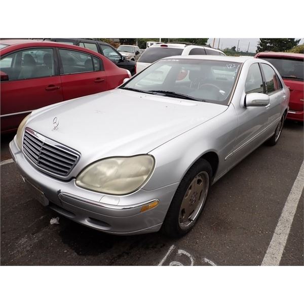 2000 Mercedes-Benz S500