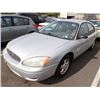 Image 1 : 2004 Ford Taurus