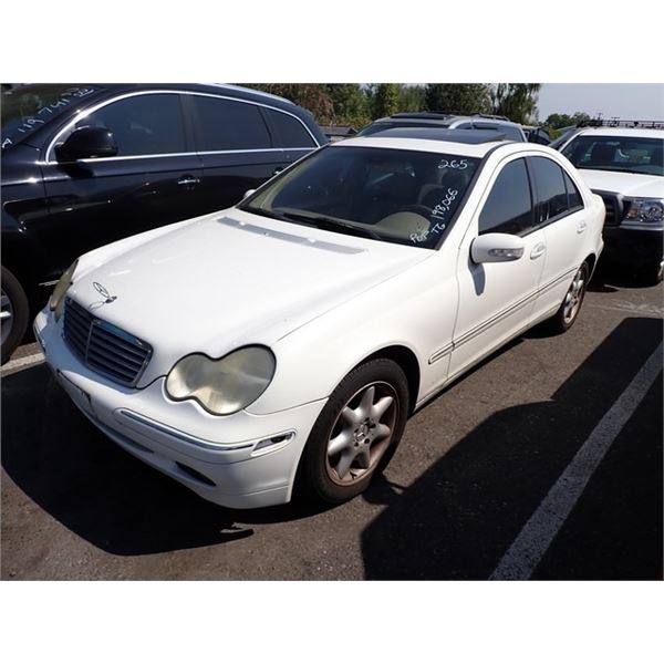 2004 Mercedes-Benz C240