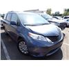 Image 2 : 2014 Toyota Sienna