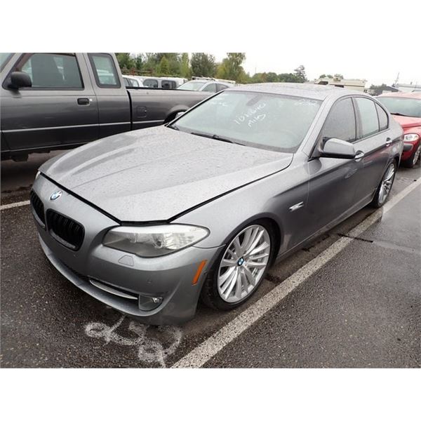 2011 BMW 550i