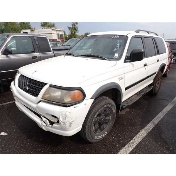 2003 Mitsubishi Montero Sport