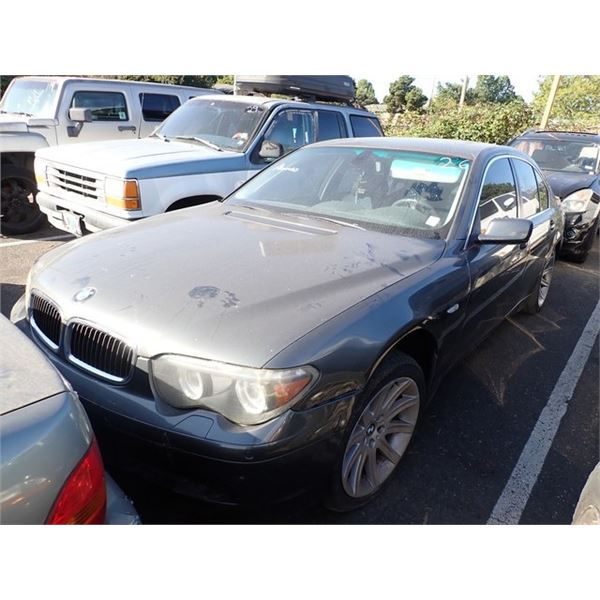 2005 BMW 745i