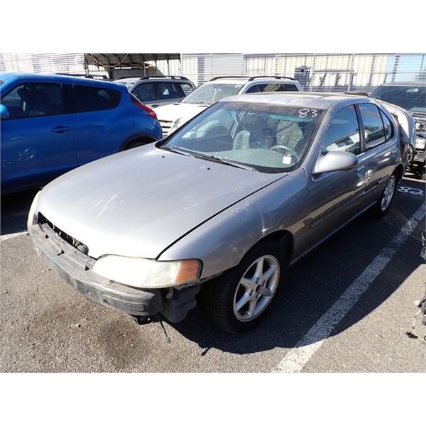2000 Nissan Altima