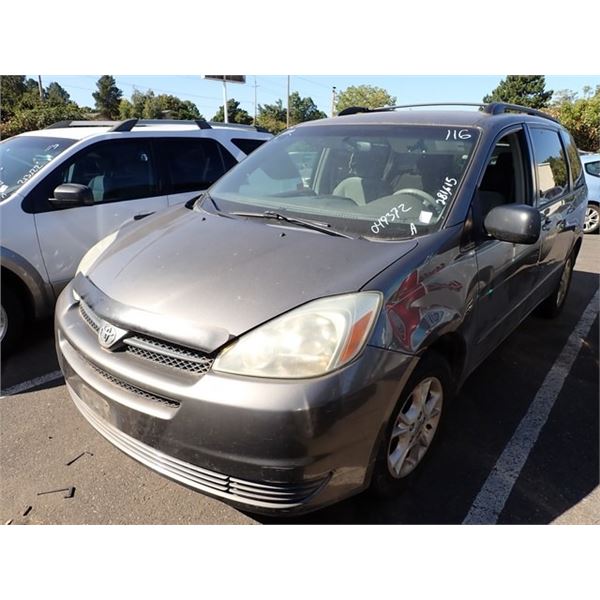 2005 Toyota Sienna