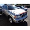 Image 2 : 2002 Nissan Pathfinder