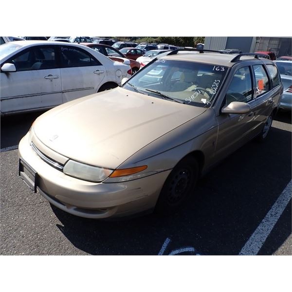 2001 Saturn LW200