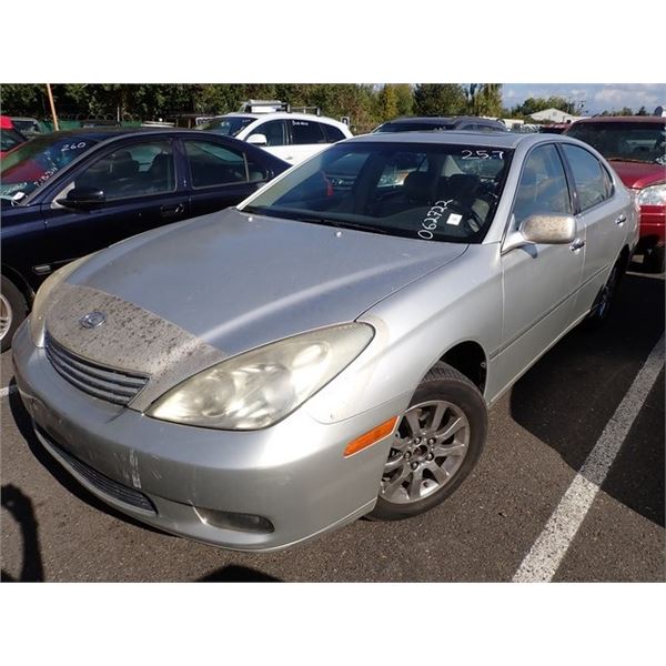 2002 Lexus ES 300