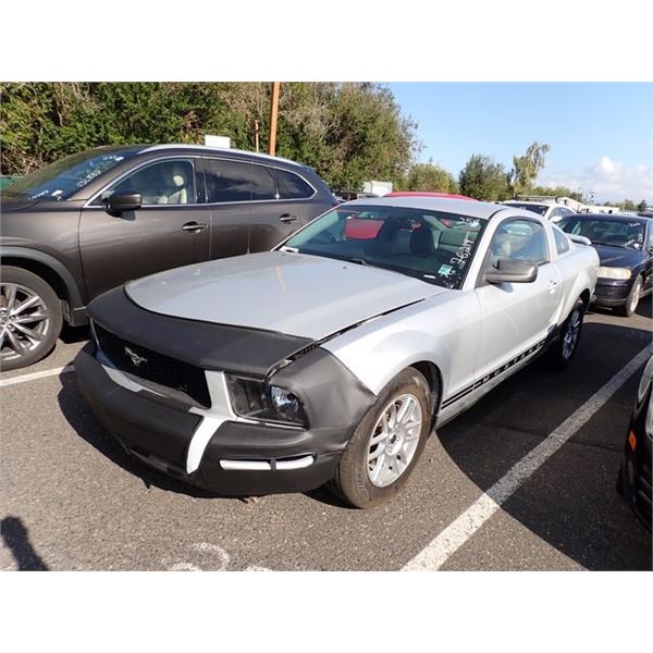 2005 Ford Mustang