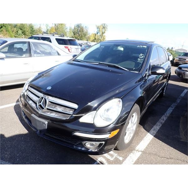 2006 Mercedes-Benz R350