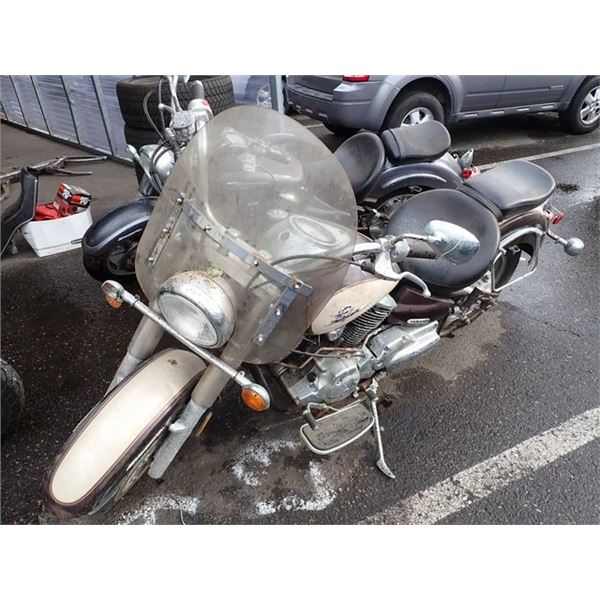 2000 Yamaha Motor Corp. V Star