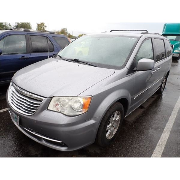 2013 Chrysler Town and Country