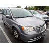 Image 2 : 2013 Chrysler Town and Country