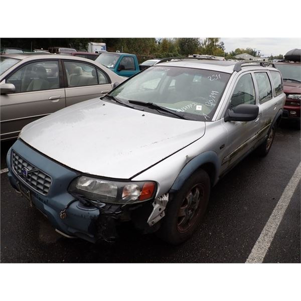 2004 Volvo XC70