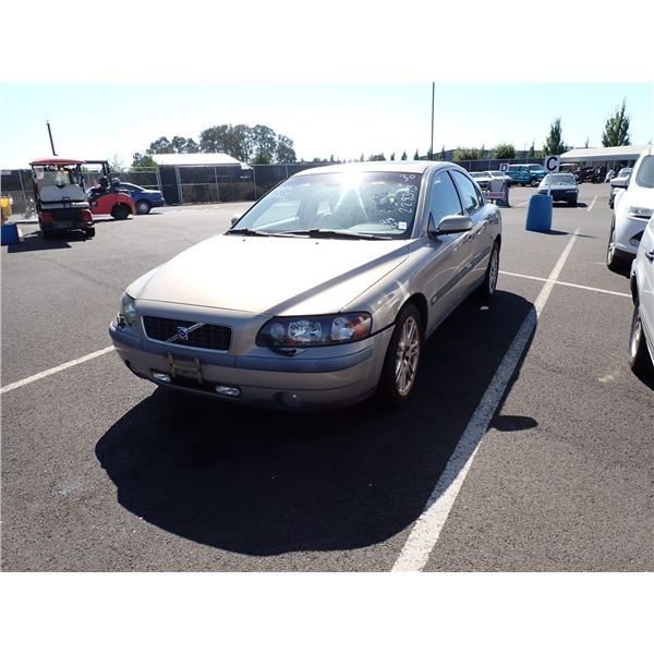 2004 Volvo S60