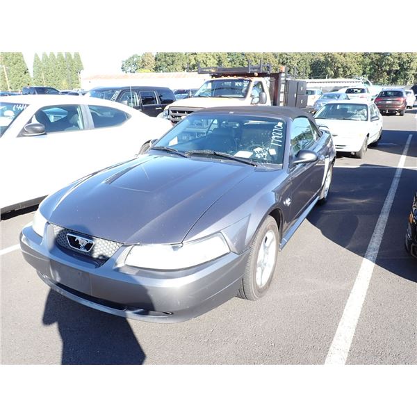 2004 Ford Mustang