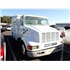 Image 2 : 1996 International 4700