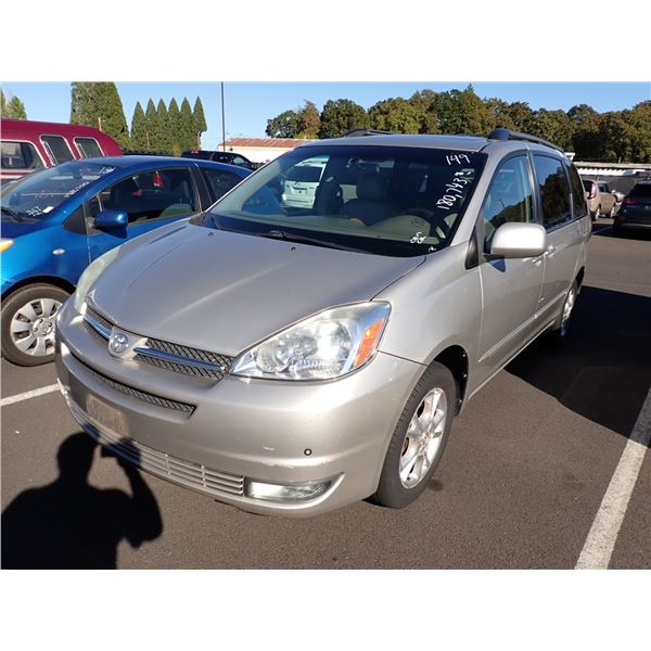 2004 Toyota Sienna