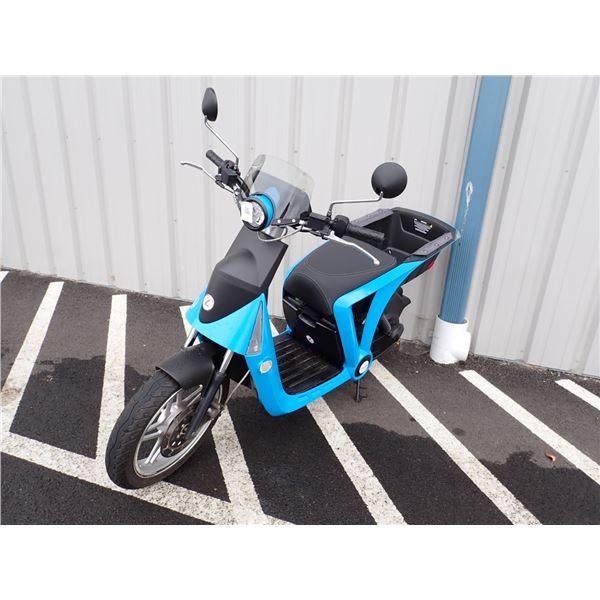 2016 Mahi Scooter