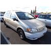 Image 2 : 2001 Toyota Sienna