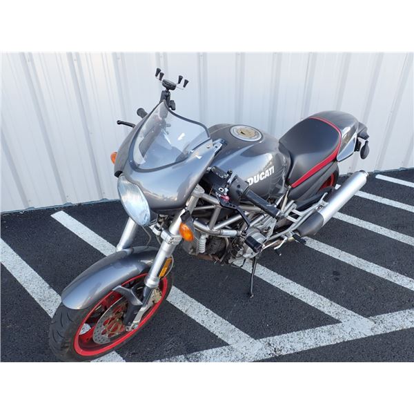 2002 Ducati Monster 750