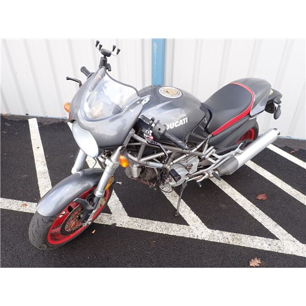 2002 Ducati Monster 750