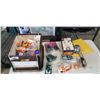 Image 1 : ASSORTED VINTAGE AND NEW OLD STOCK CAR LAMPS AND BULBS
