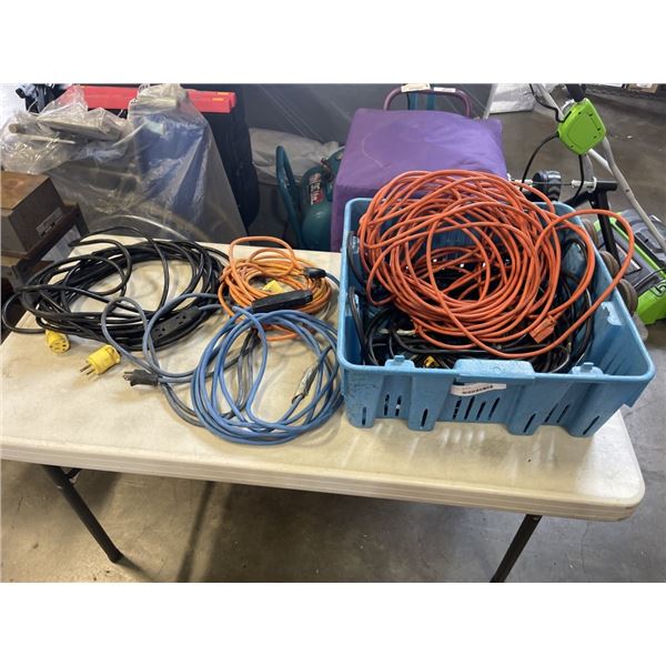 TOTE WITH HEAVY DUTY EXTENSION CORDS