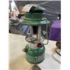 Image 3 : VINTAGE COLEMAN EASI-LITE LANTERN AND 2 BRACES