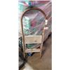 Image 2 : 2 FOLDING STEP LADDERS