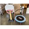 Image 1 : LTTLE TYKES TRAMPOLINE AND BASKETBALL HOOP