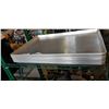 Image 2 : 23 LARGE BAKING TRAYS