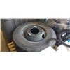 Image 1 : 2  11  22.5 TRAILOR RECAPS ON NEW STEEL WHEEL