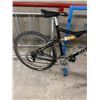 Image 3 : BLACK DIAMONDBACK BIKE