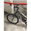 Image 3 : GREY SPECIALIZED BIKE
