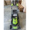 Image 2 : GREENWORKS 40V ELECTRIC LAWNMOWER WITH BAG, NO BATTERIES OR CHARGER, LANWMOWER WORKS