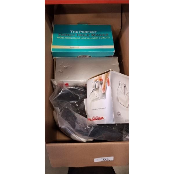 BOX OF SMALL KITCHEN APPLIANCES ETC