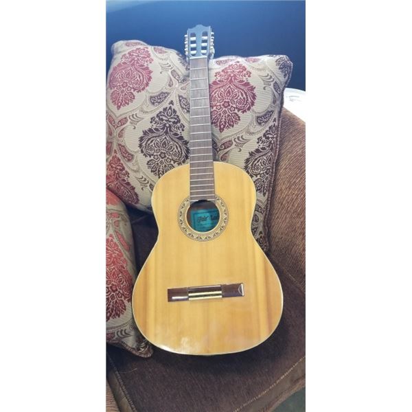 FAIR LADY ACCOUSTIC GUITAR, MODEL 25, COMES WITH COVER