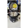Image 2 : INSTANT POT DUO CRISP WITH ULTIMATE LID MULTI-COOKER - TESTED WORKING, RETAIL $339